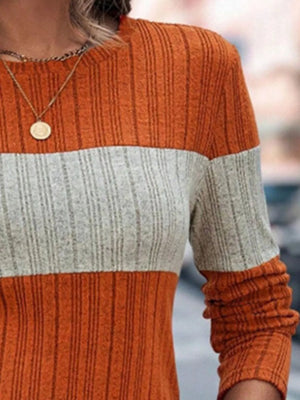 Women casual color block sweater front outfit idea