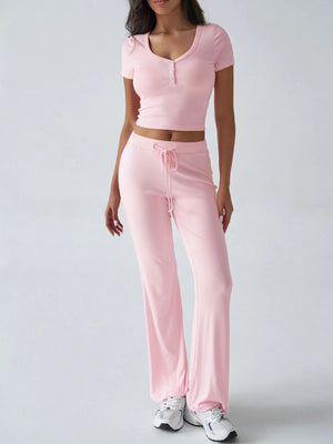 Front relaxed fit of Devine short sleeve top and pants set