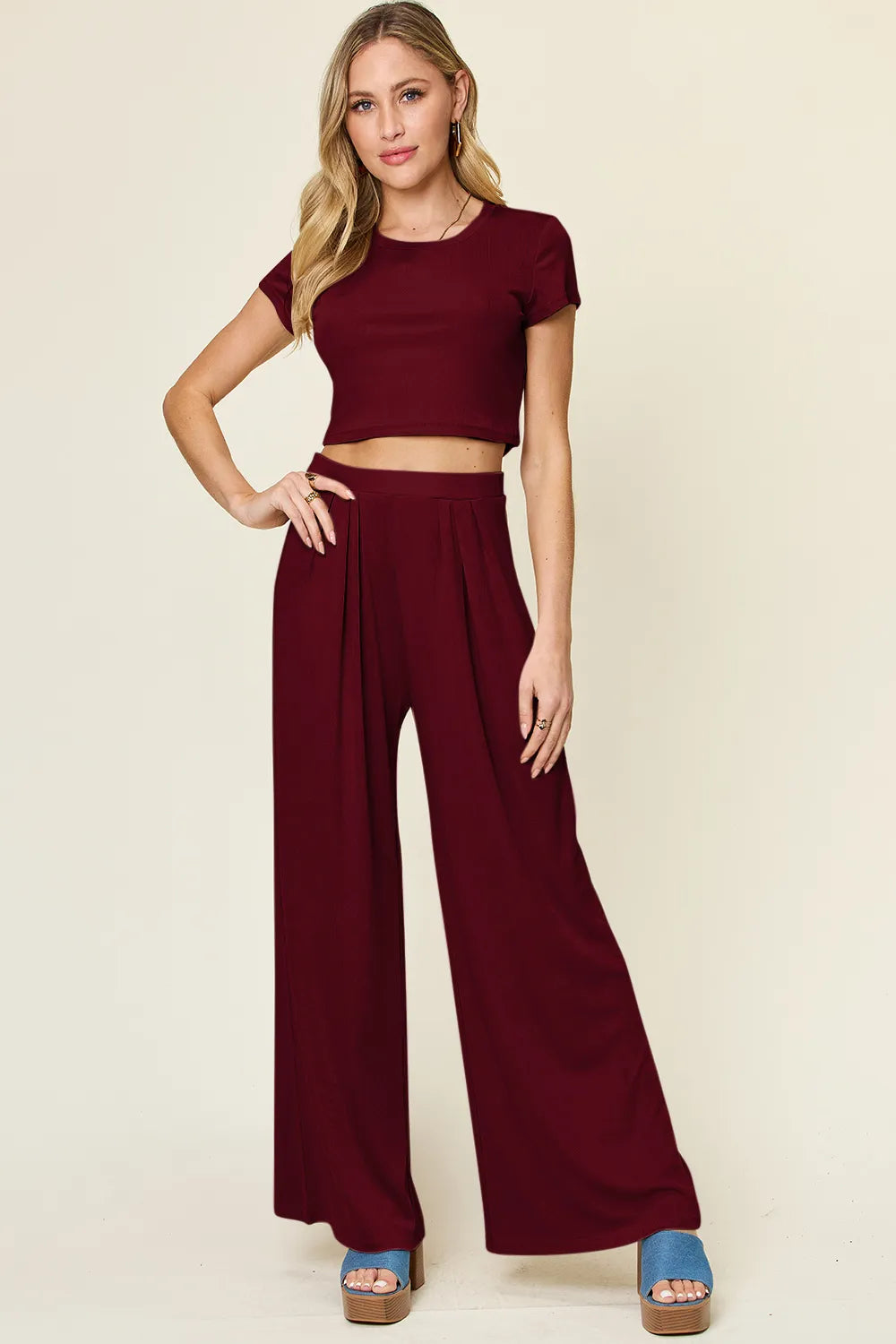 Front presentation with modern casual styling