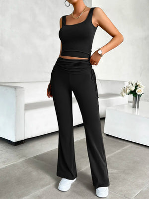 Women’s relaxed fit two-piece set front styling