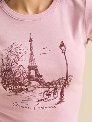 Front styling of graphic round neck crop T-shirt