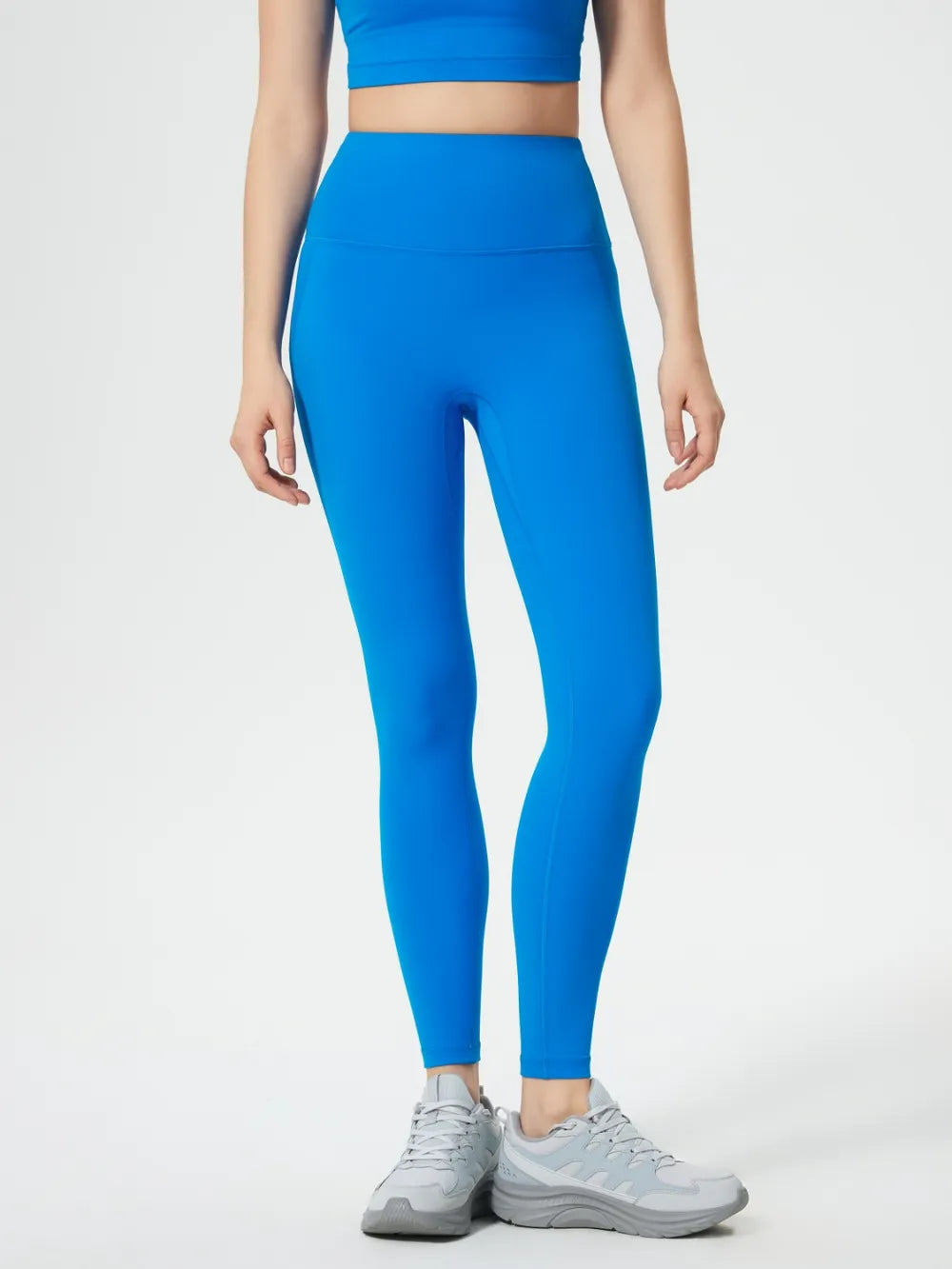 Front comfort fit of Millennia active leggings