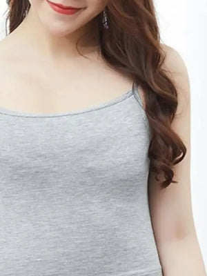 Minimal scoop neck cropped tank top front