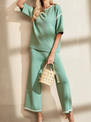 Contrast trim t-shirt and drawstring pants set front view