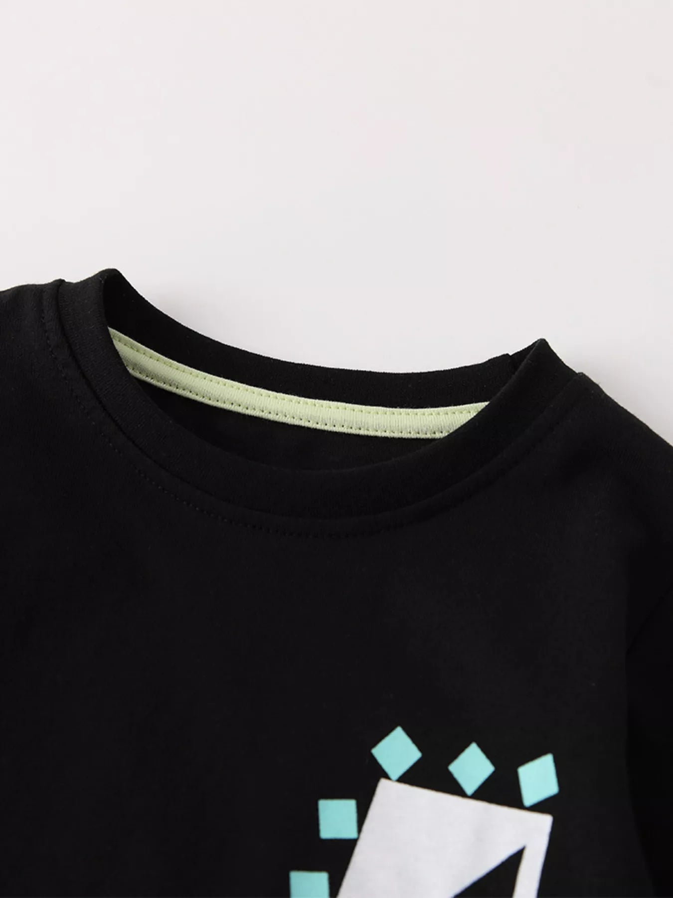 b5c81333600d4f3ca814b28b5b5aa8ee-Max-Origin