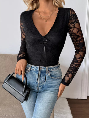 Elegant floral lace mesh cropped top front look