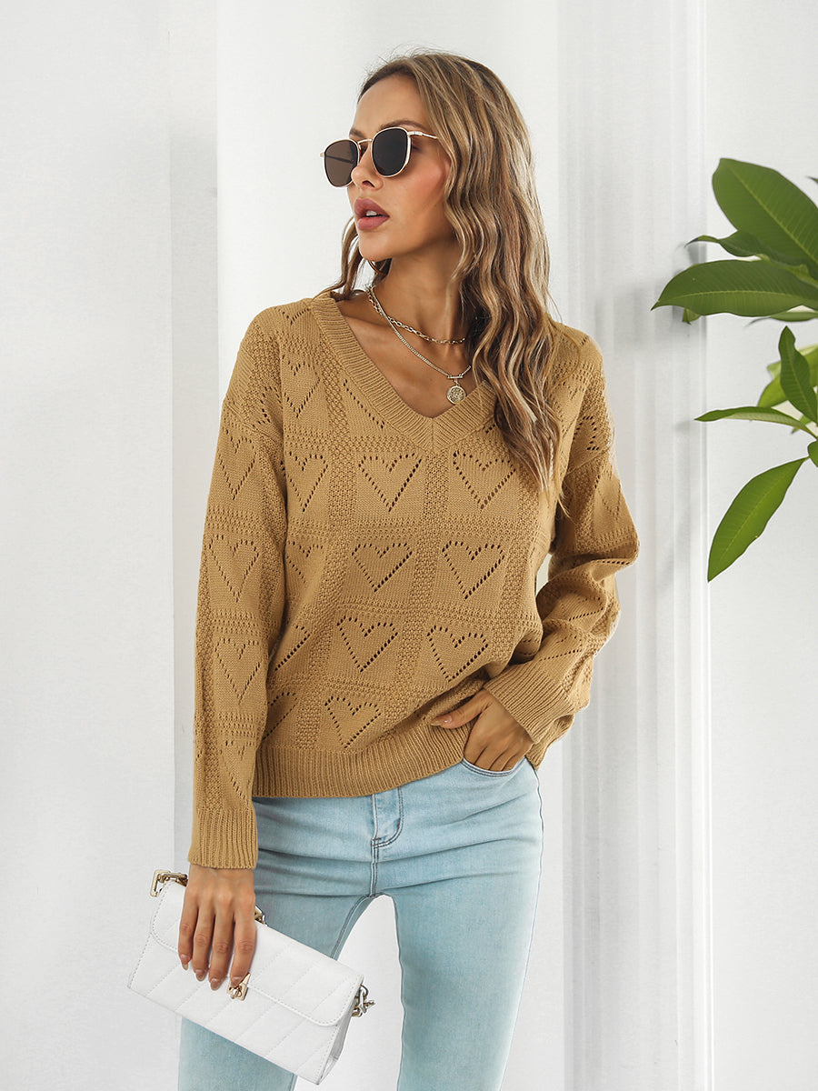 Lightweight openwork knit sweater V-neck front look