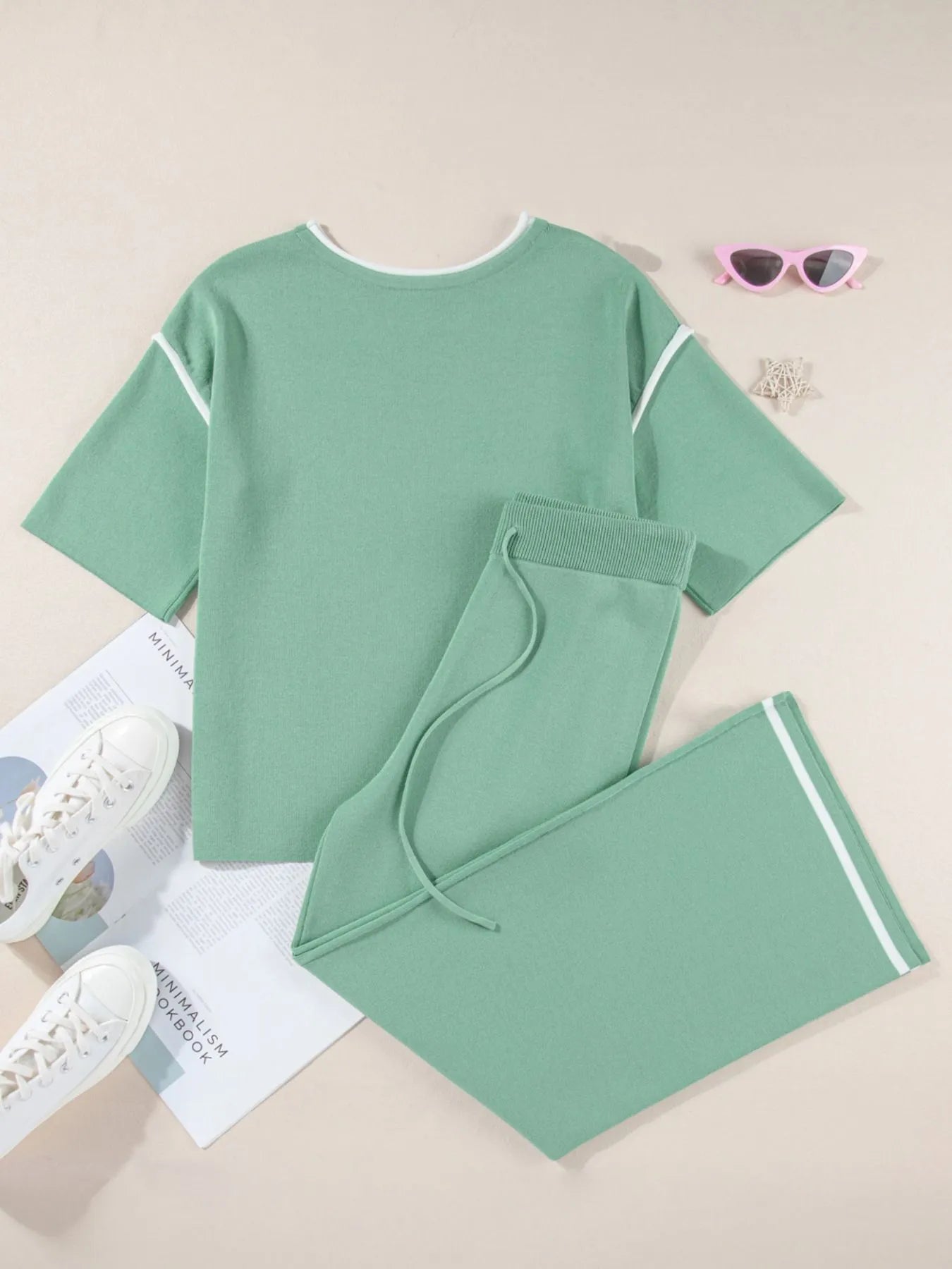 Relaxed fit contrast trim t-shirt and pants outfit