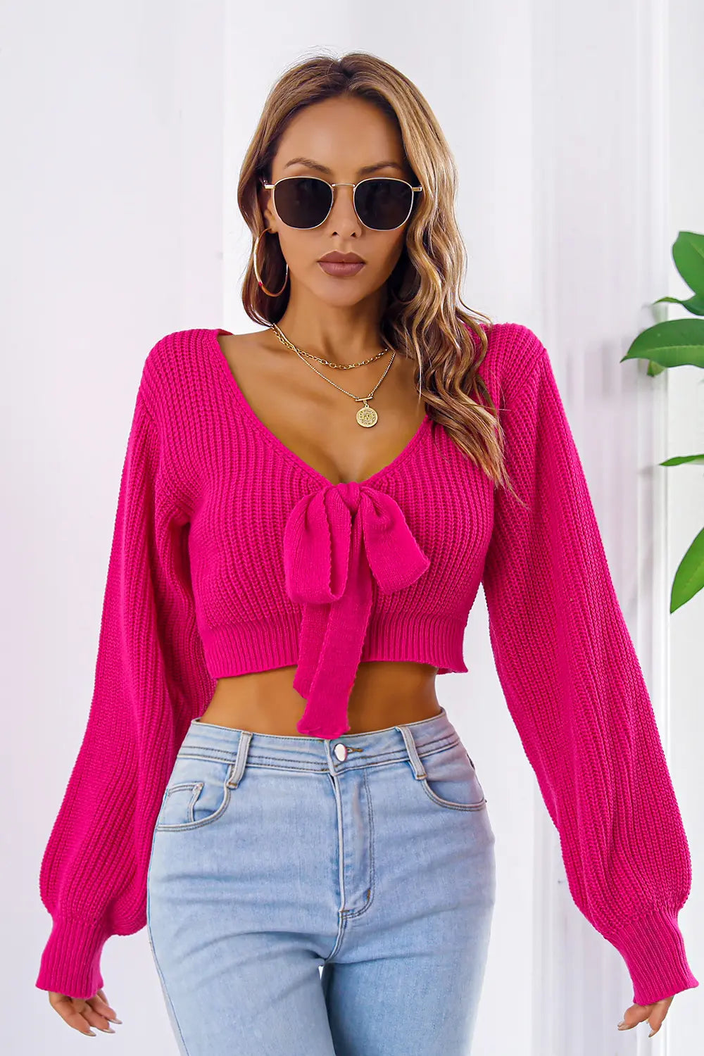 Bow detail V-neck cropped sweater front look