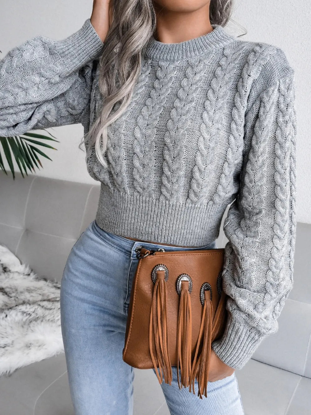 elegant cable knit sweater round neck front design