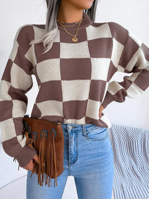 detailed front knit pattern of checkered sweater