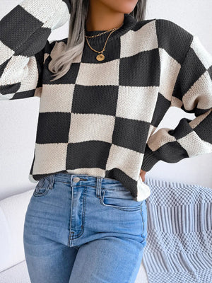 stylish front look of checkered knit sweater for women