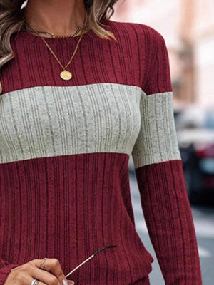 Women winter sweater color block round neck front
