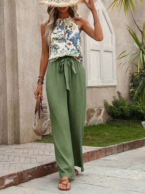 Women's casual daywear printed set front view