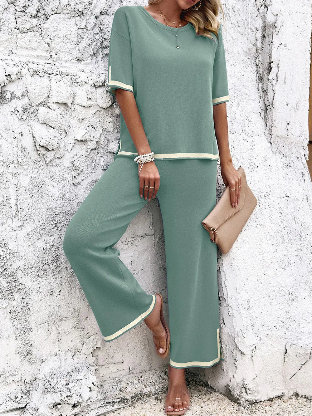 Elegant front design of Devine pants and top set