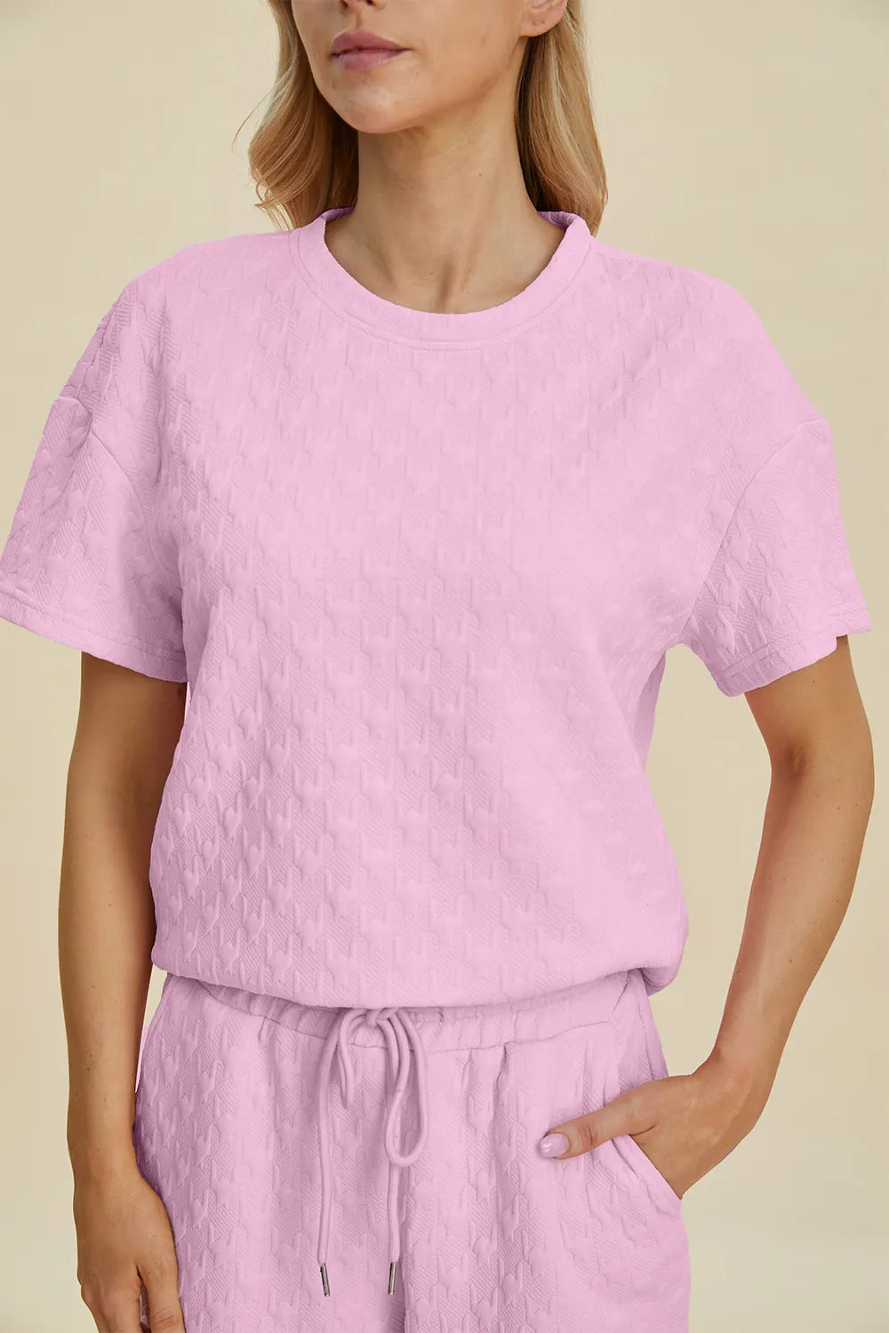 Balanced silhouette with a comfortable stylish touch