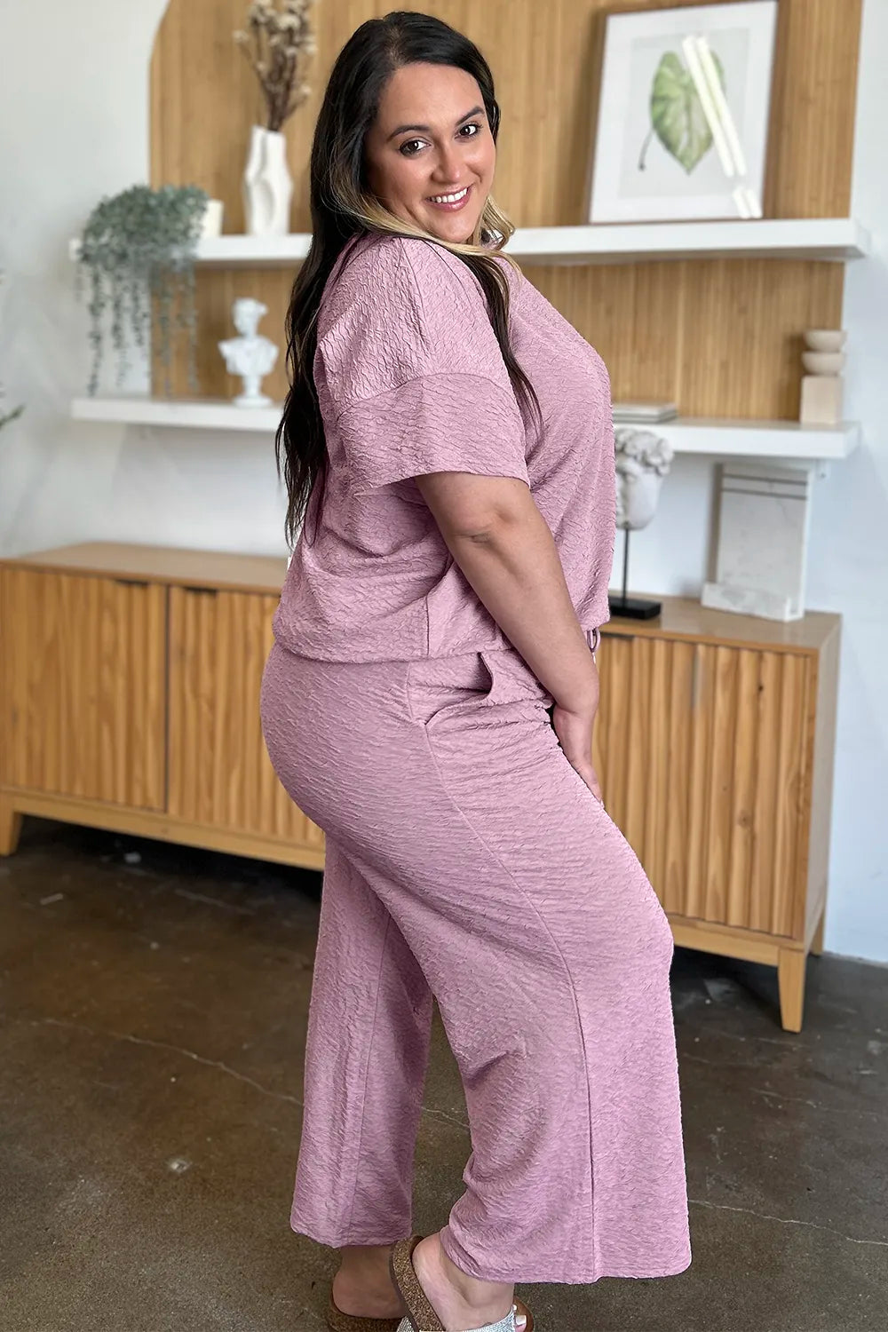 Side view of Double Take textured short sleeve set