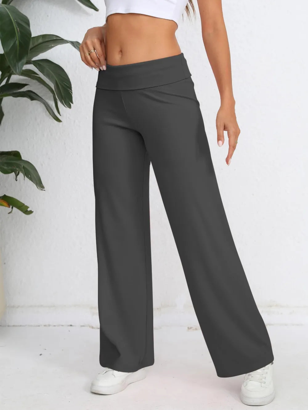 Women elastic waist wide leg pants front style