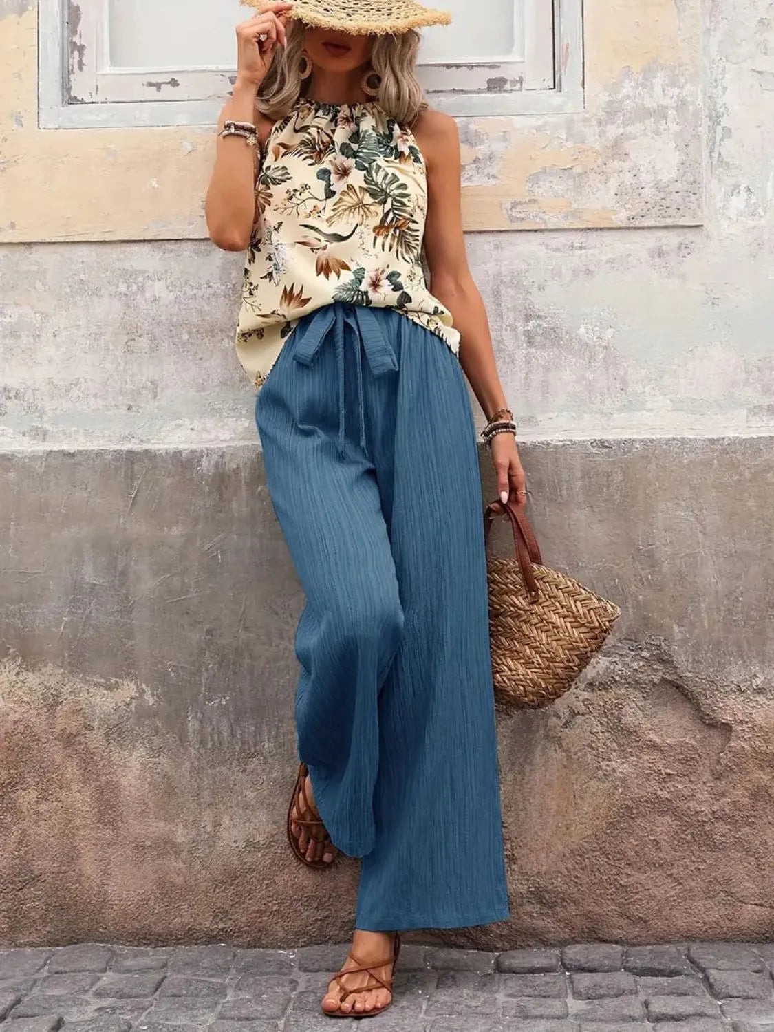 Trendy printed tank and wide leg pants set front look