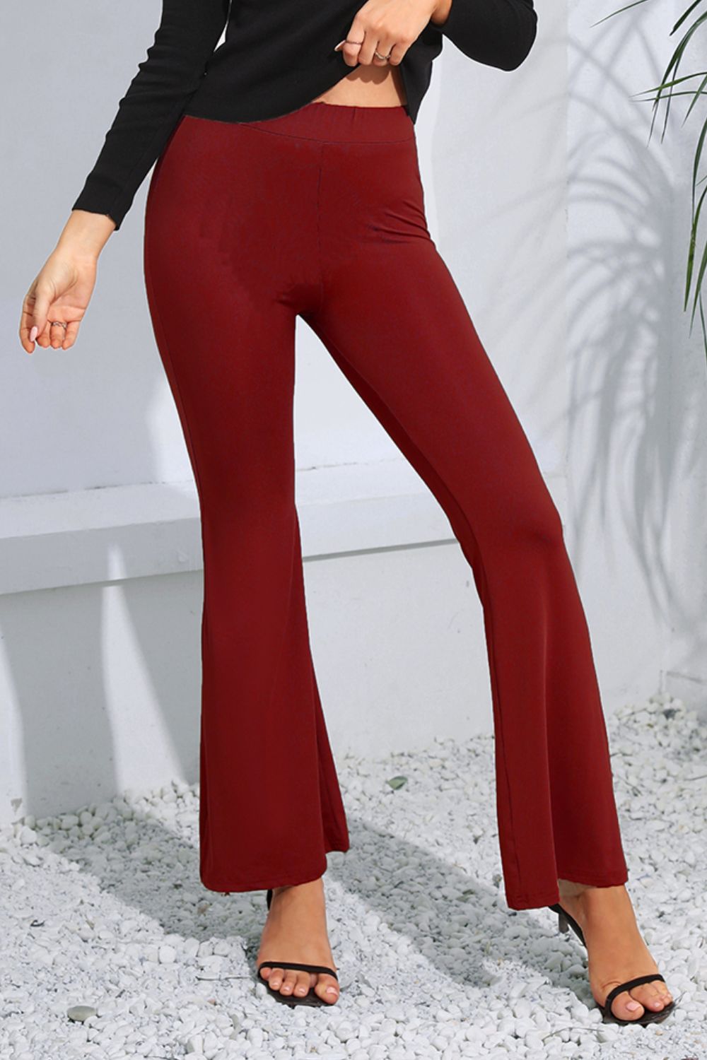 Waist detail of high waist long flare pants