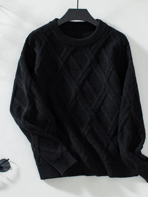 Geometric round neck sweater hanging display cozy long sleeve knitwear