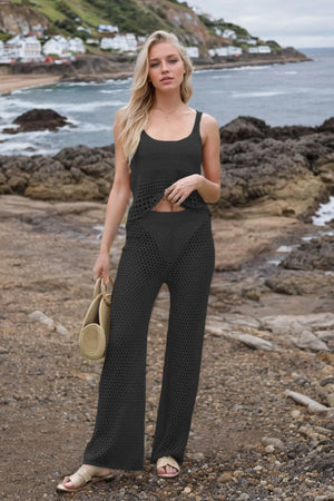 Front look of hollow out top and pants two piece set