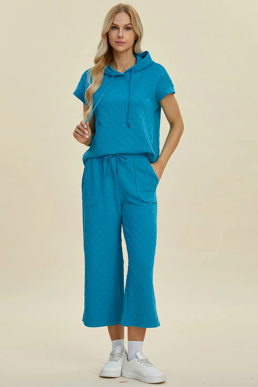 Balanced design with subtle texture details