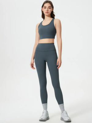 Front relaxed fit of Millennia leggings
