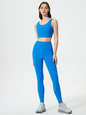 Front casual fit of Millennia leggings