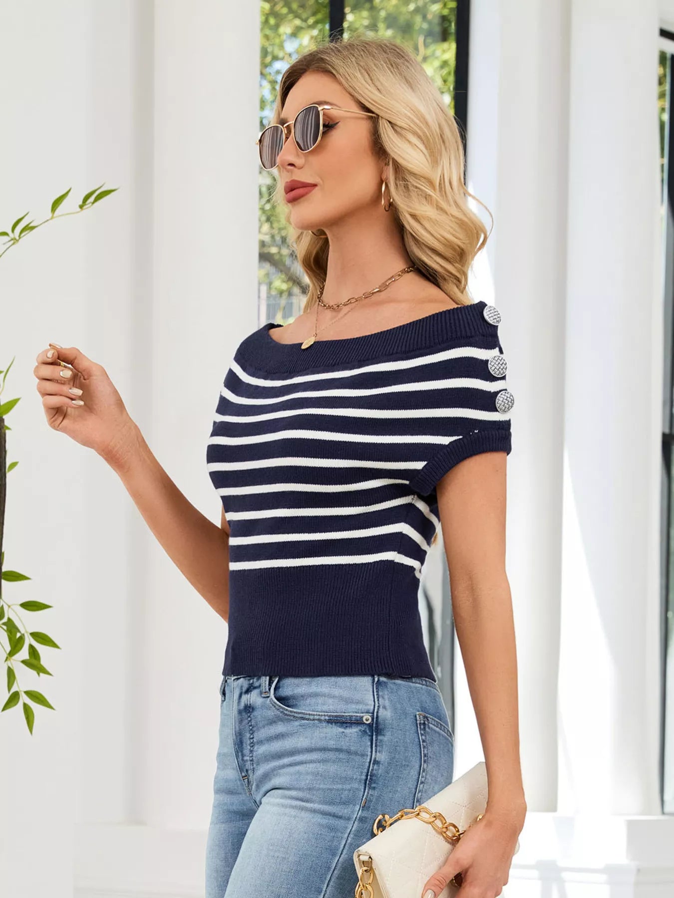 Front-facing Striped Short Sleeve Sweater for everyday casual wear
