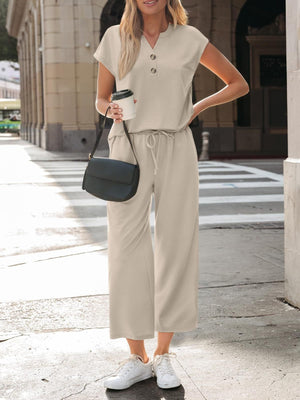 Elegant front design of short sleeve top and pants set