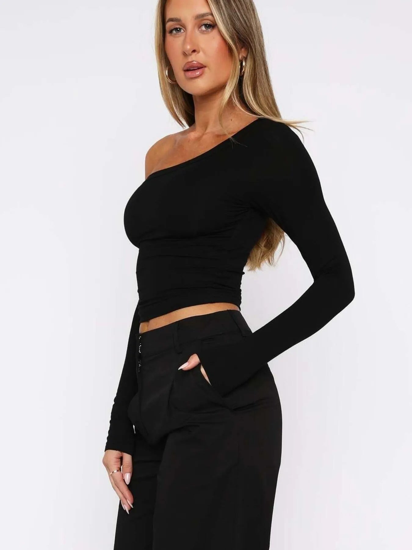 Stylish one shoulder cropped T-shirt front look