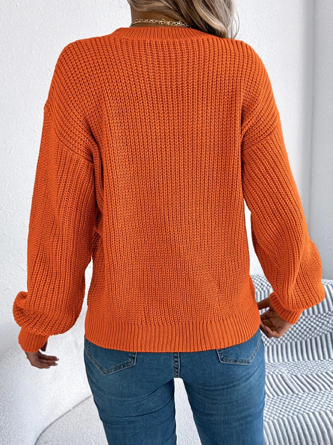 Openwork sweater back side breathable knit design