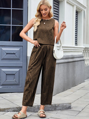 Plaid Sleeveless Top and Pants Set – Front View