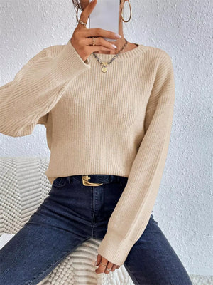 Comfortable ribbed knit sweater front look