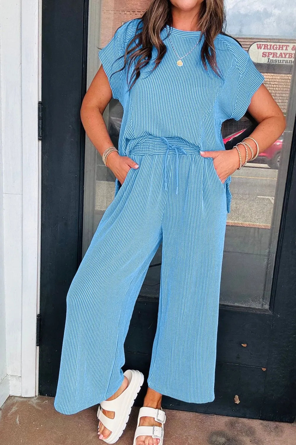 Front design of ribbed knit round neck top and pants