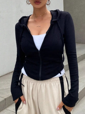 Ribbed knit cropped zip-up outerwear front design