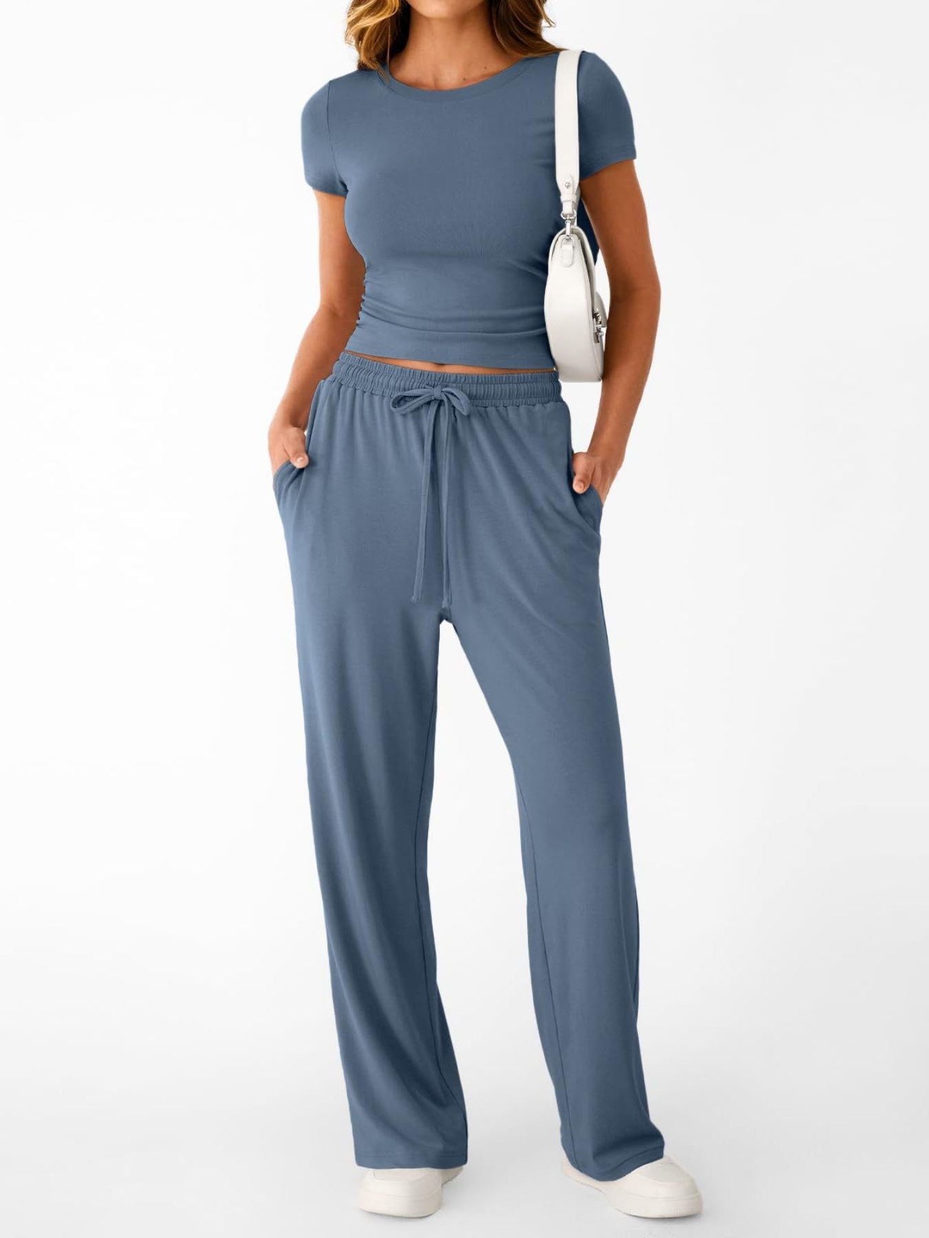 Front styling of comfortable two-piece set