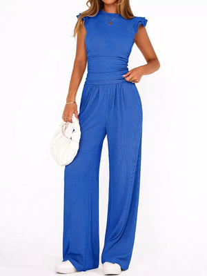 Soft fabric ruffled set front look