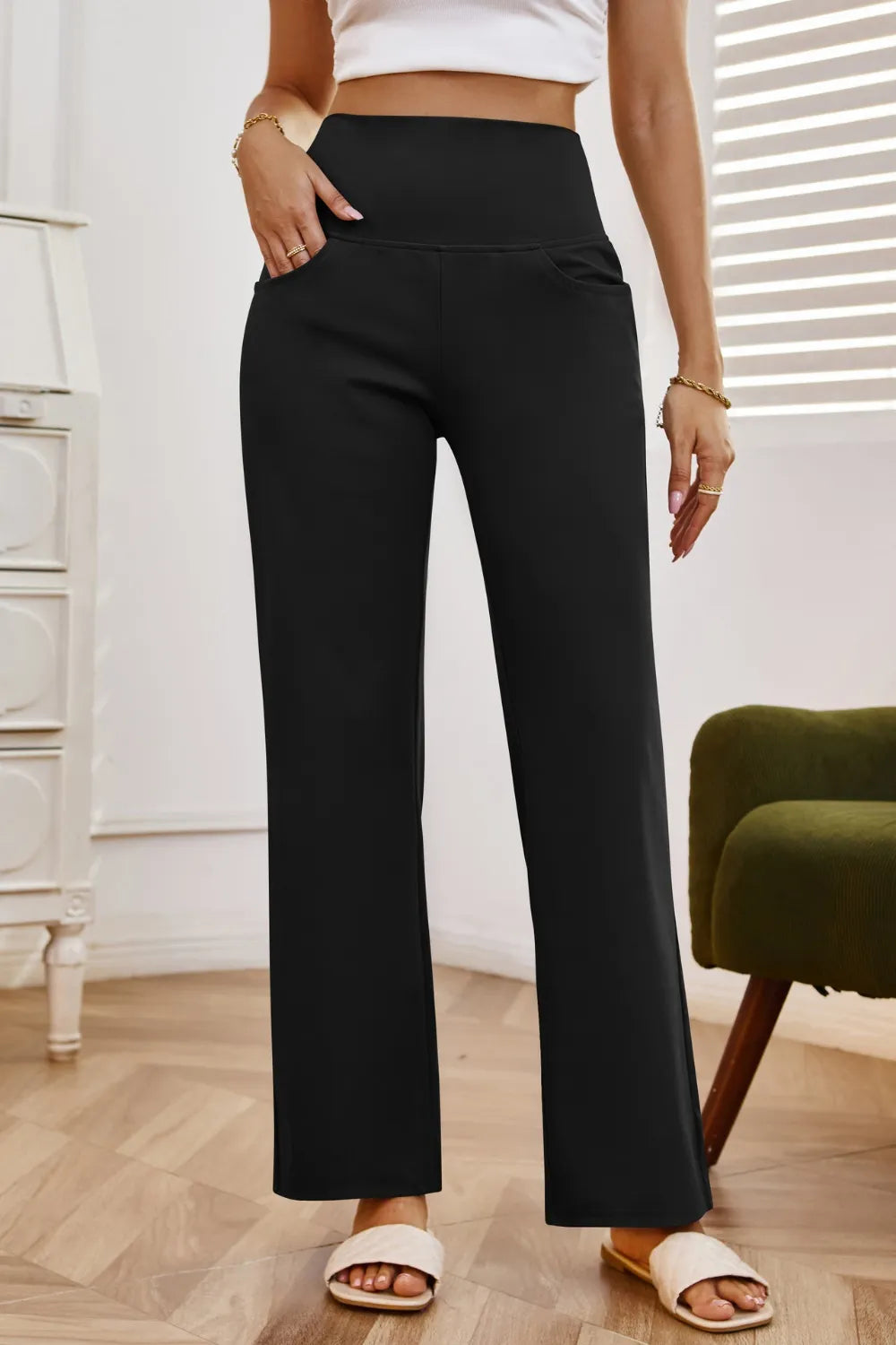 High waist wide leg pants with pockets front view