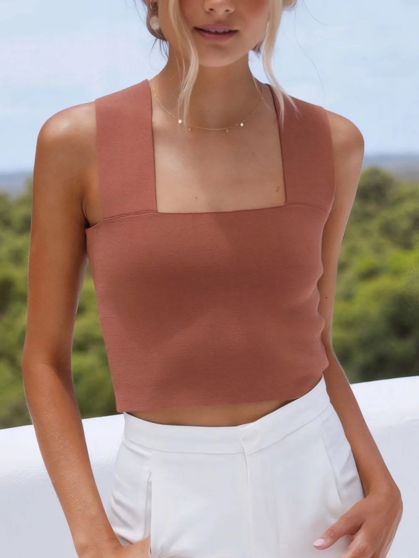 Minimal square neck ribbed crop tank front