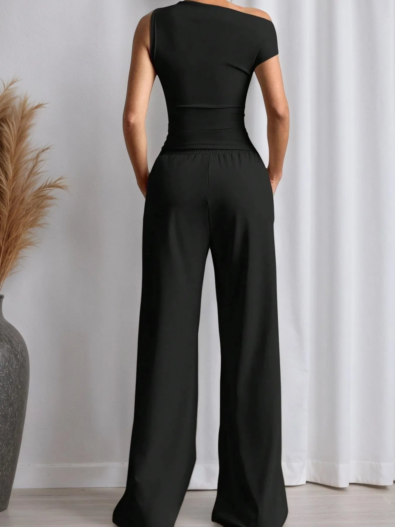 single shoulder outfit back view top and pants set